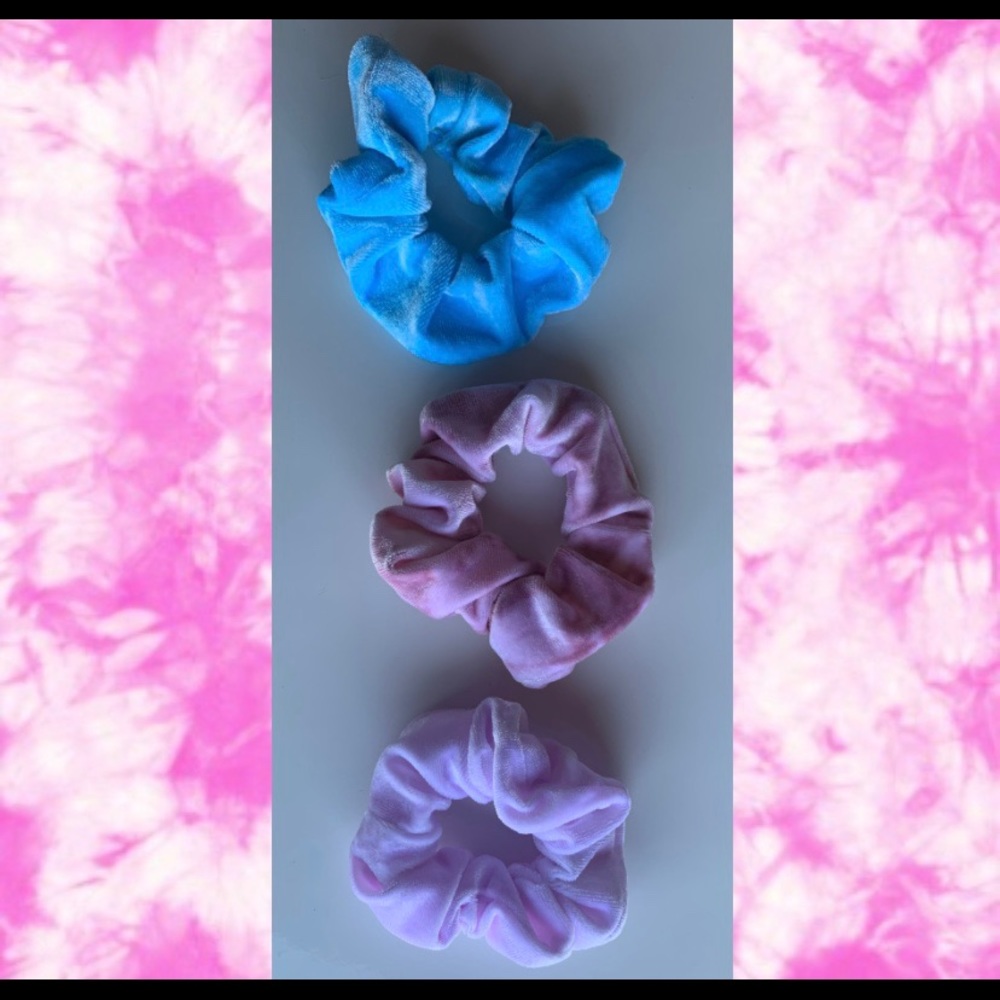 Velvet Scrunchie